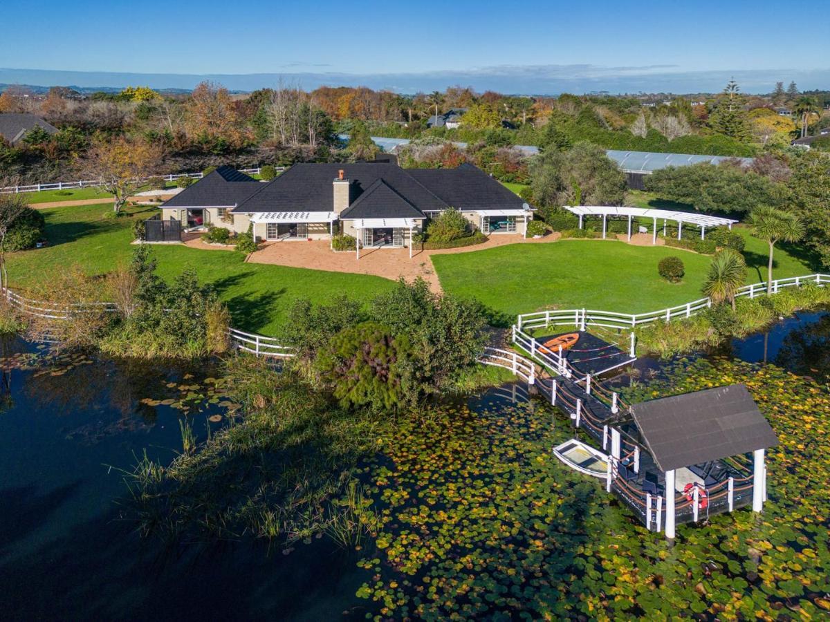 A Majestic Slice Of Heaven Villa Karaka Bagian luar foto